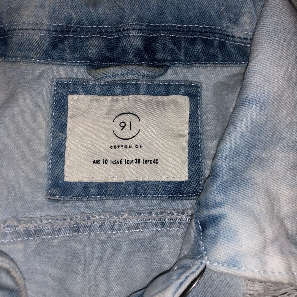 Distressed jean jacket - Picture 2 of 2